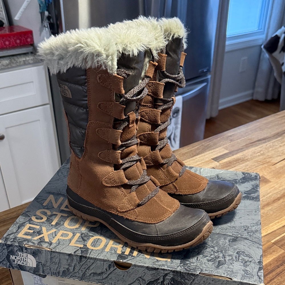 The North Face Women's Brown Winter Boots